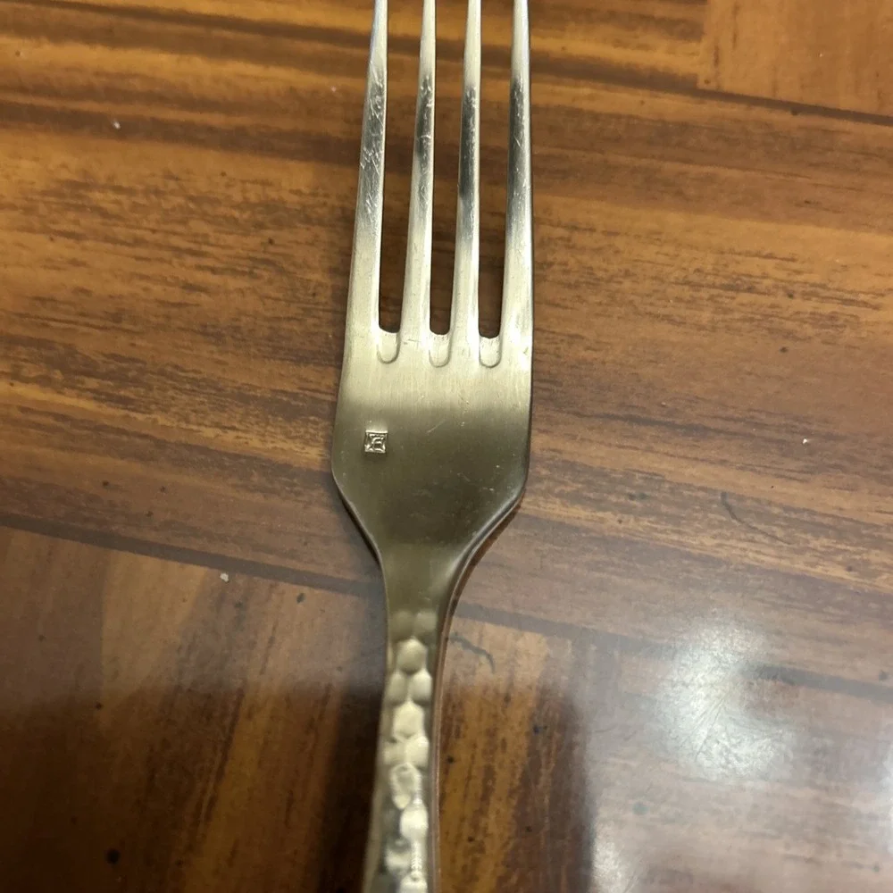 Fortessa Lucca Faceted Brushed Gold Salad Fork Honeycomb Hammered Stainless‎